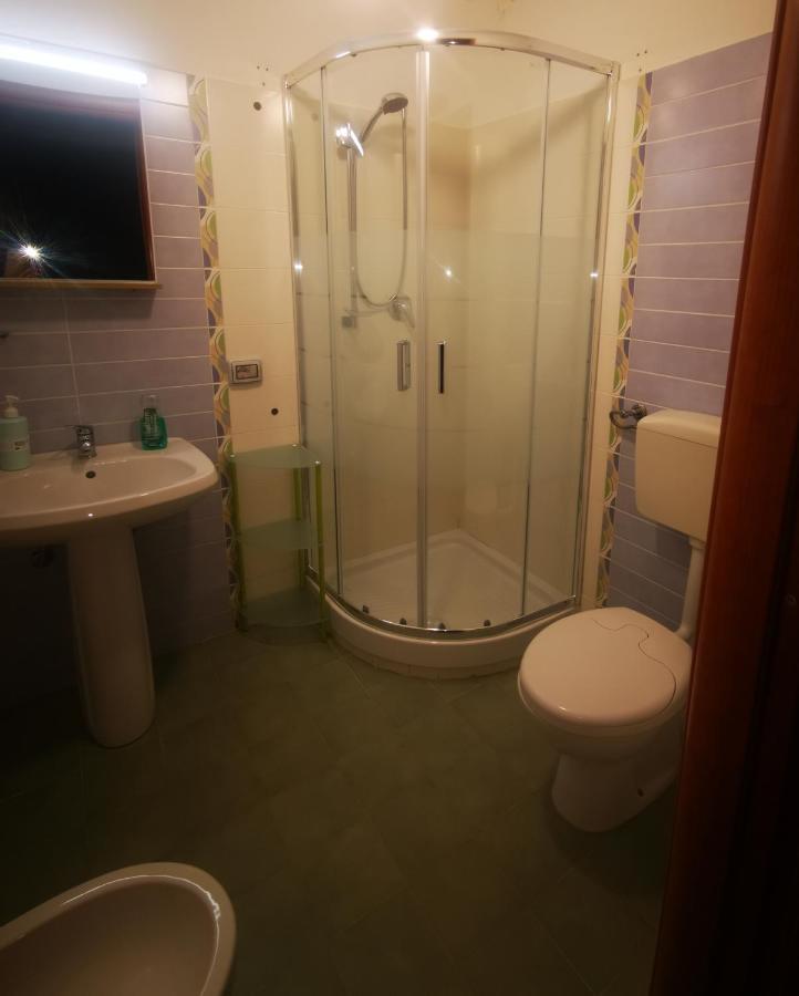 Il Loto Apartment Caltagirone Luaran gambar