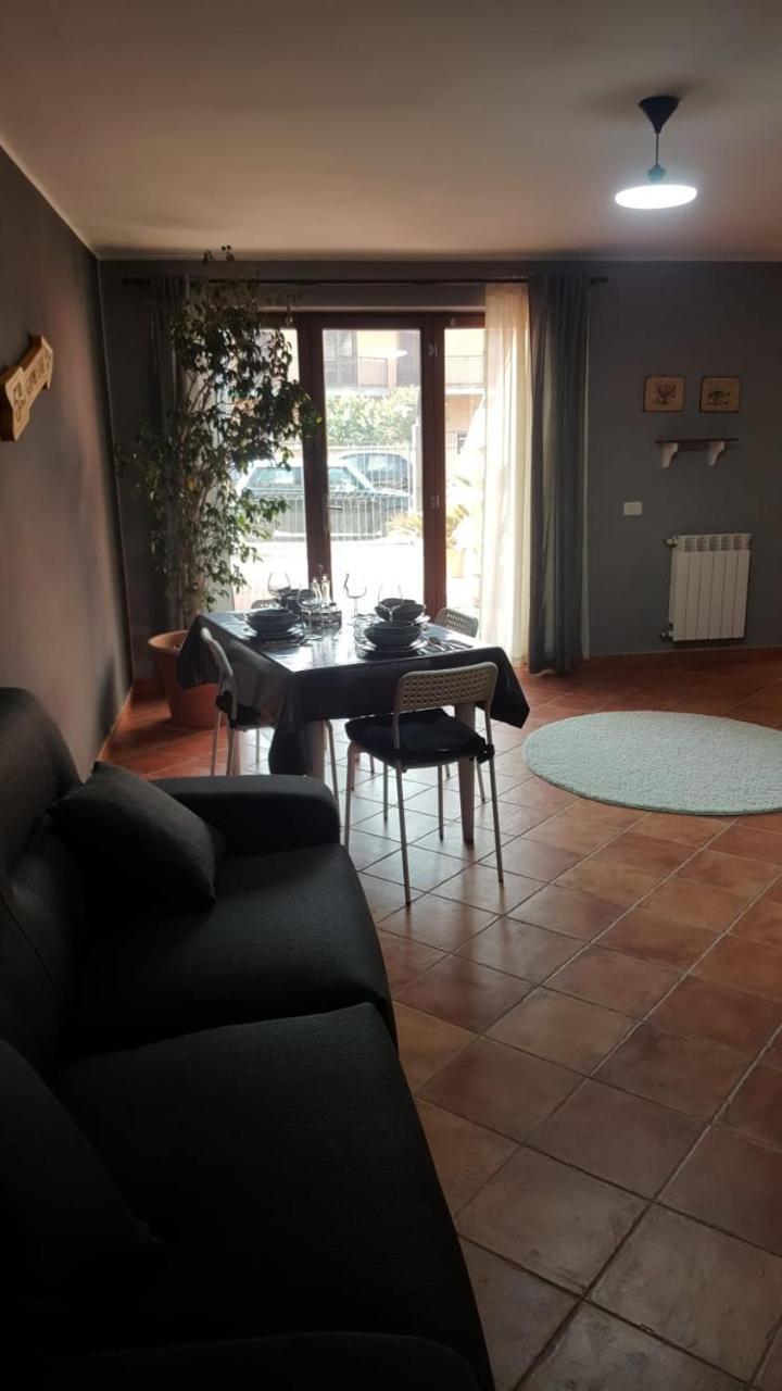 Il Loto Apartment Caltagirone Luaran gambar